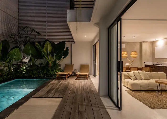 4Br Luxe Pool Villa-Canggu Near Finns-Wifi,Parking